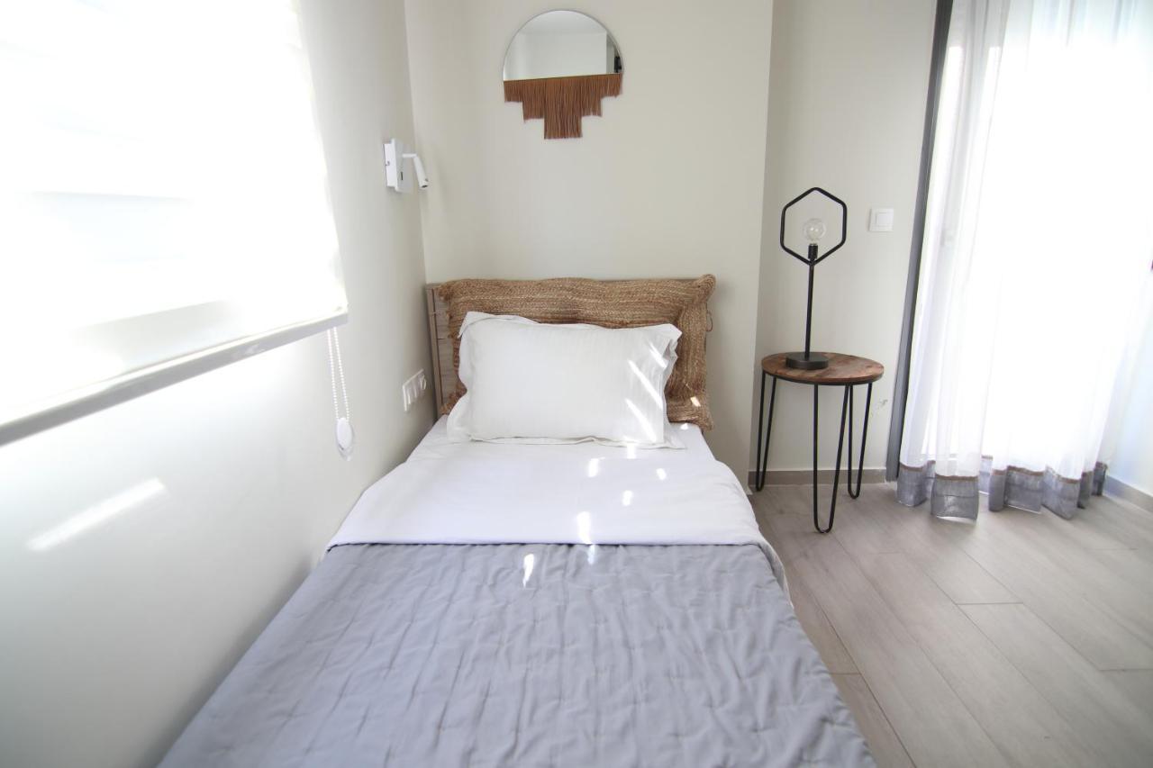 Hanioti Suite Maisonette In Front Of The Sea Buitenkant foto